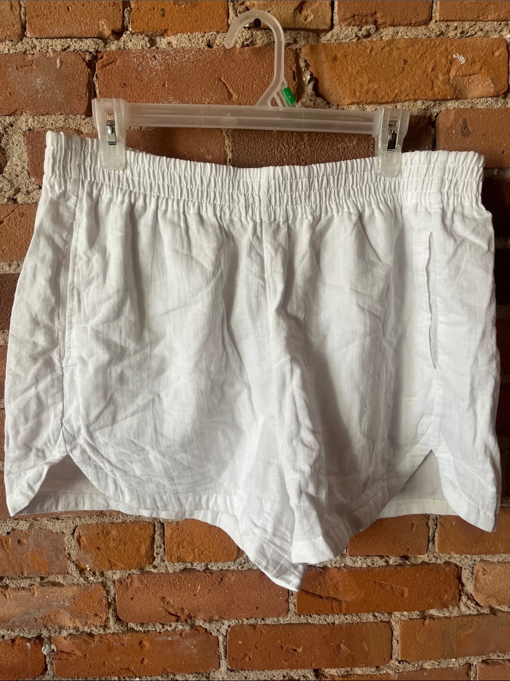 Fabletics White Linen Blend Pull-On Shorts XL Summer Resort